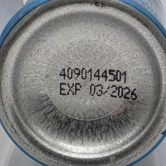 Gillette Dry Spray Antiperspirant and Deodorant for Men Arctic Ice Scent 4.3 oz - Picture 6 of 6